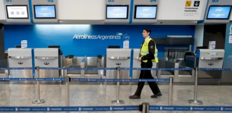anuncian-un-paro-en-todos-los-aeropuertos-del-pais-durante-el-«finde»-largo