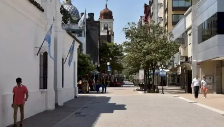 el-tiempo-en-tucuman:-la-manana-fria-traera-mas-de-30c-para-este-jueves