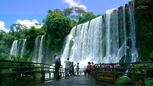 Las claves para viajar a las Cataratas del Iguazú sin gastar de más