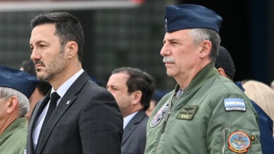 Quién es Fernando Mengo el jefe saliente de la Fuerza Aérea al que apodan «Alberto Fernández»