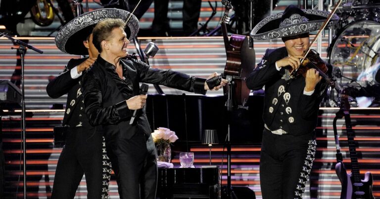 Luis Miguel agotó el Campo de Polo y agregó otra fecha: dónde y cuándo comprar las entradas