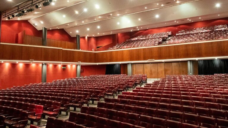 Verano 2025: cuánto sale ir al teatro en Mar del Plata?