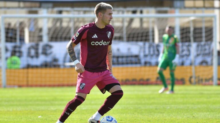 River no pudo en su visita a Deportivo Riestra e igualaron sin goles