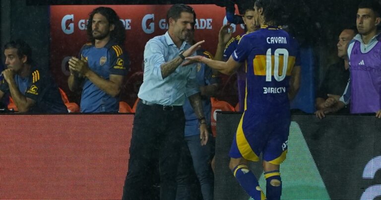 Qué dijo Gago de la chance de que Cavani pierda su titularidad en el 11 de Boca
