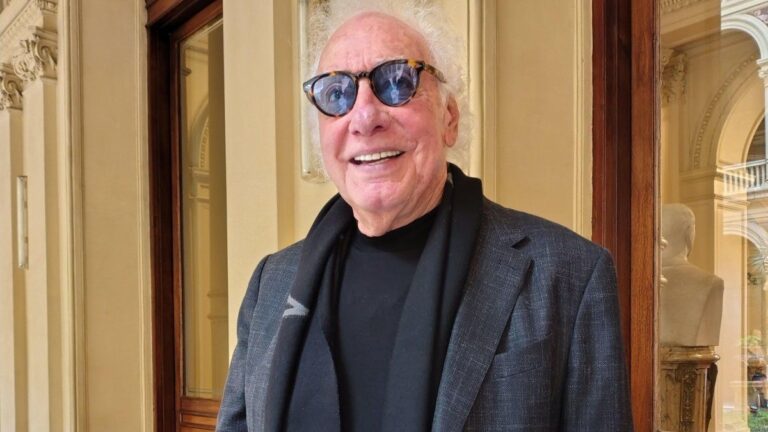 Inesperada visita de Guillermo Coppola a la Casa Rosada