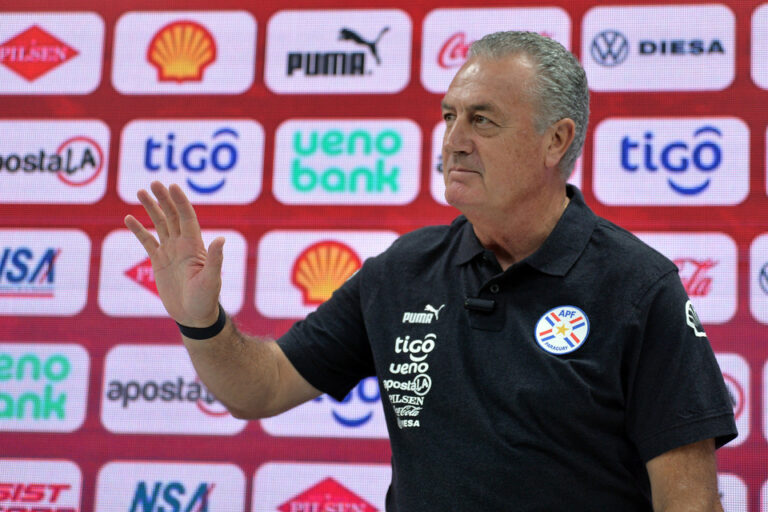 Gustavo Alfaro, entre «garras» y «escaleritas»