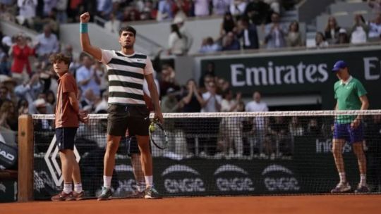 Carlos Alcaraz dio vuelta una final épica ante Sinner y se consagró campeón de Roland Garros