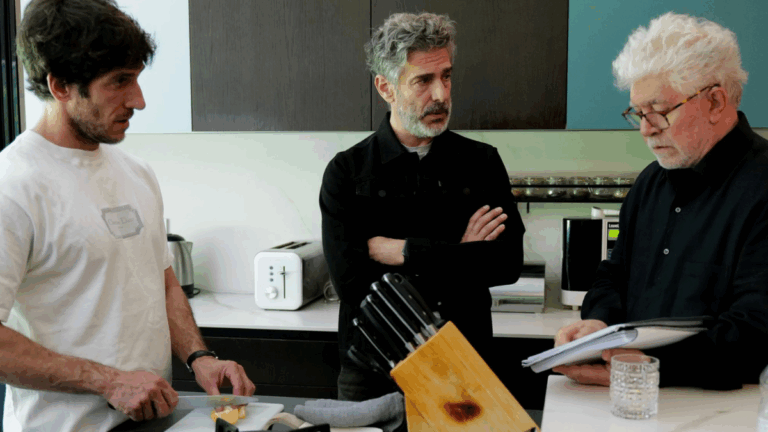 Pedro Almodóvar comenzó a filmar «Amarga Navidad», su nueva película con Leonardo Sbaraglia