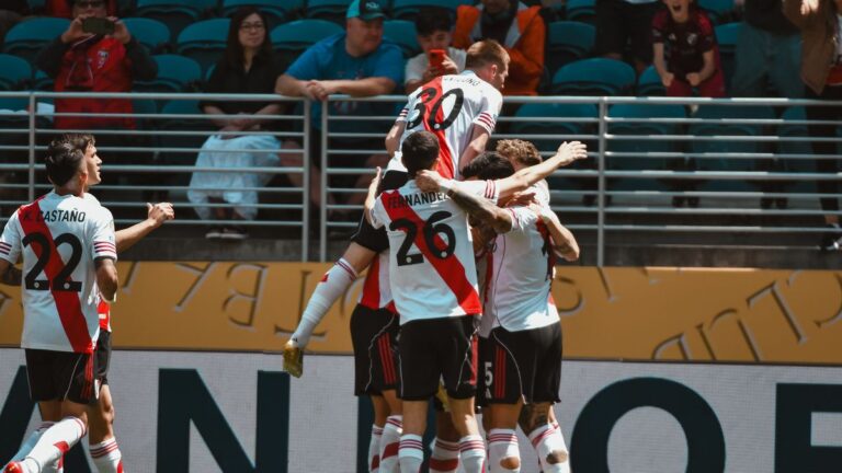Prueba superada: River arrancó el Mundial de Clubes con una victoria y goles importantes