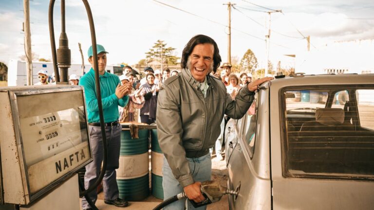 Prime Video reveló el tráiler de la serie «Menem» y finalmente confirmó su fecha de estreno