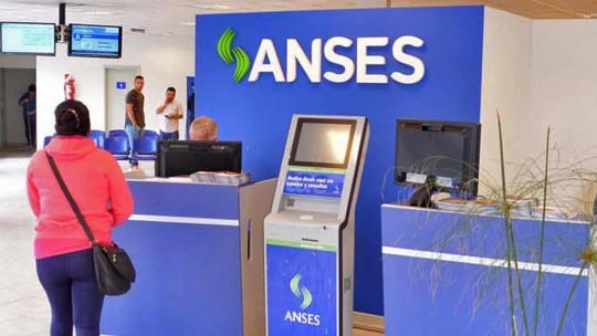 Quiénes cobran este viernes 27 de junio sus jubilaciones con aumento y bono