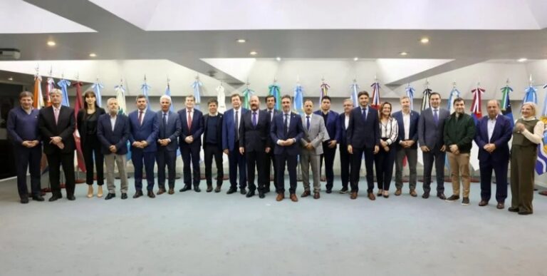 Las provincias presentaron dos proyectos para acelerar los recursos de la coparticipación