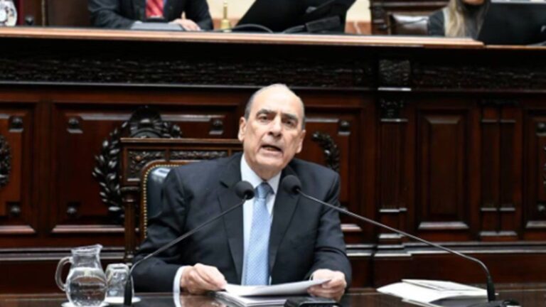 Guillermo Francos salió a poner paños fríos con los gobernadores tras el revés en el Senado