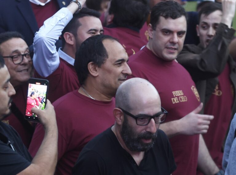 Los trolls de Milei salieron a pedir un golpe de Estado que cierre el Congreso