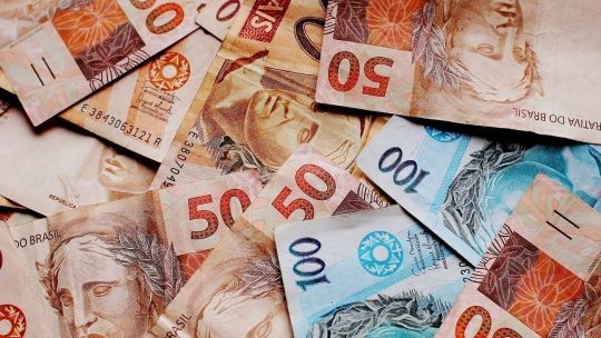 Real hoy y real blue hoy, EN VIVO: el minuto a minuto de la cotización de este viernes 18 de julio de 2025