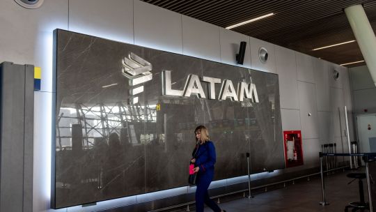 Latam Airlines eleva previsiones de resultados para todo el año