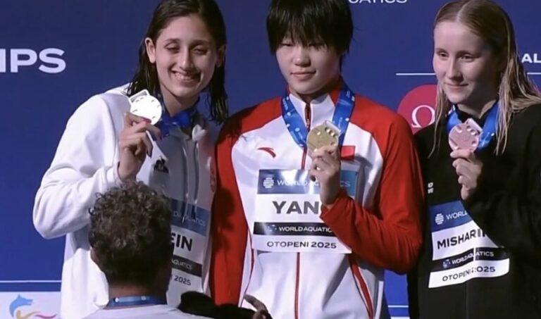 Mundial de natación: Agostina Hein se colgó la medalla de plata en los 800 libre