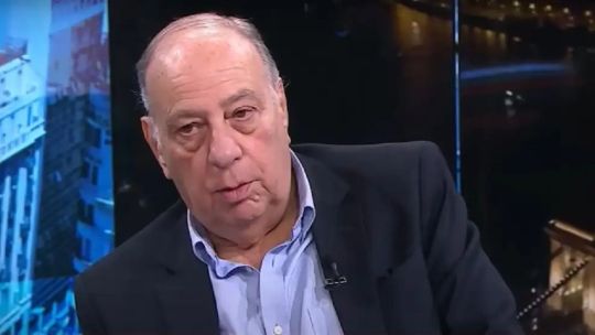 Roberto Cachanosky: Subir la tasa para frenar el dólar nunca funcionó, y no va a funcionar ahora