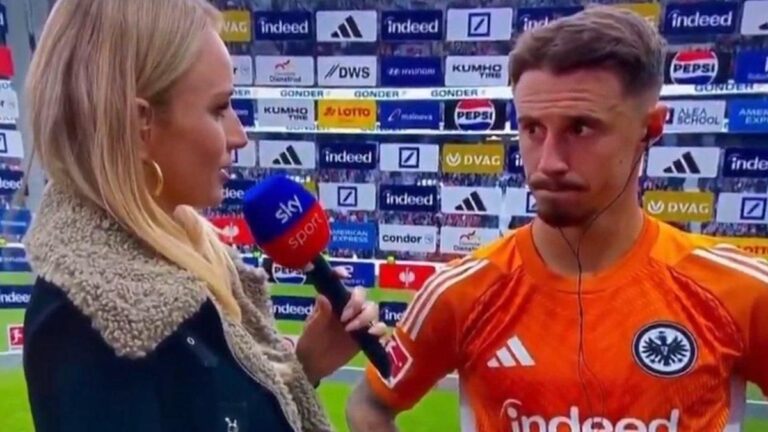 Periodista felicitó al capitán del Werder Bremen después de perder por 4 a 1 ante Eintracht Frankfurt