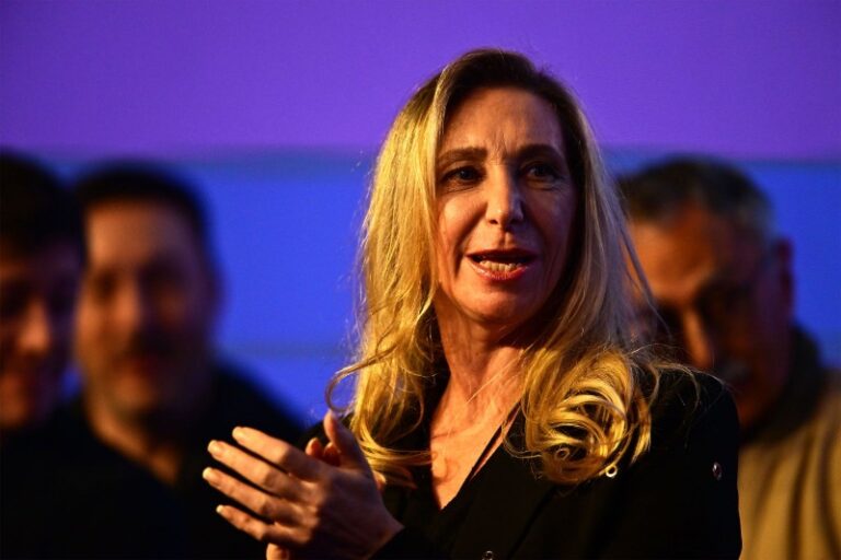 Fuerza Bruta y la mano derecha de Karina cerca de quedarse con Tecnópolis por 25 años