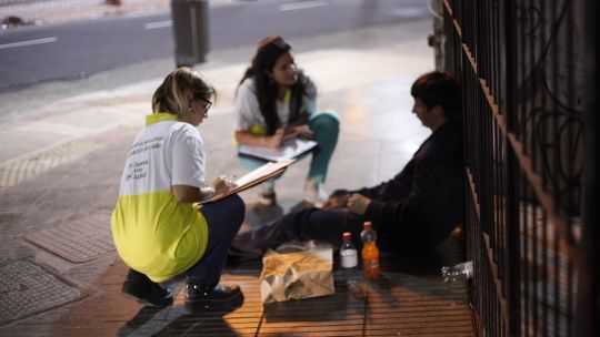 Por «problemas laborales o económicos», aumentó la cantidad de personas en situación de calle