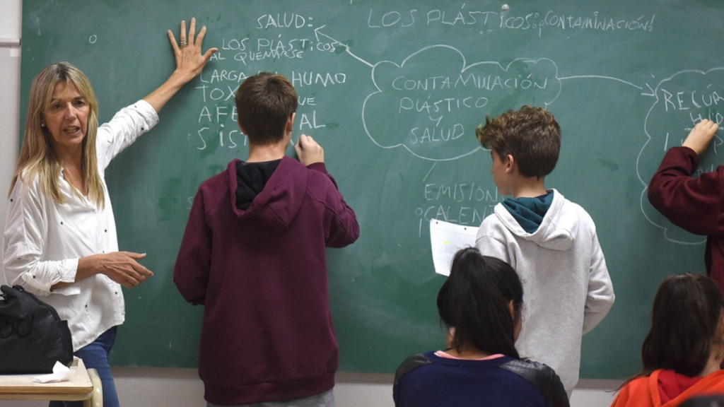 Paritaria docente en la provincia de Buenos Aires: a cuánto quedará el ...