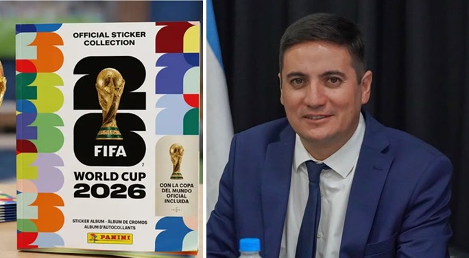 Concejal de Trancas Germán Mara Kairuz muestra álbum y figuritas del Mundial 2026