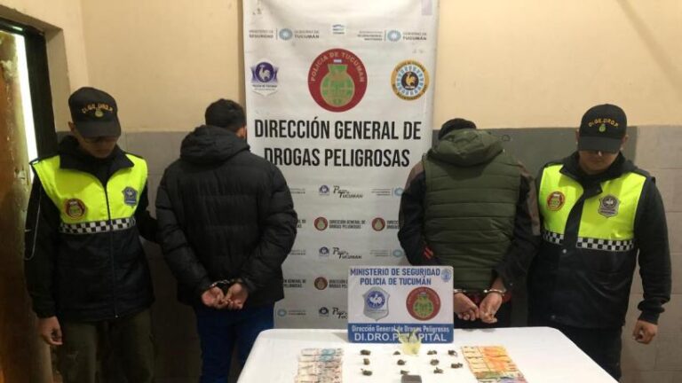 Procedimiento policial en calles Chacabuco y Malabia por comercialización de drogas