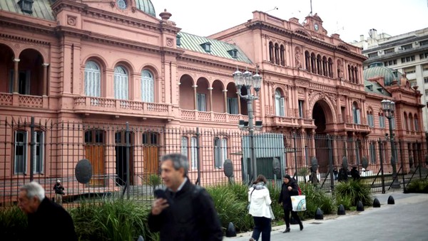 Fachada de la Casa Rosada, sede del Poder Ejecutivo Nacional en Buenos Aires