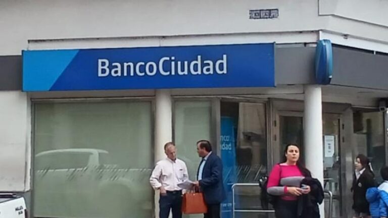 Sede del Banco Ciudad en calle Laprida 101, San Miguel de Tucumán