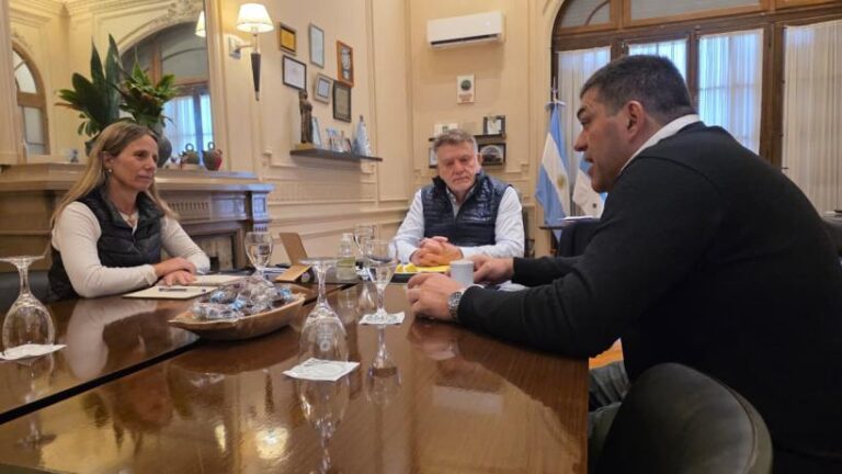 Reunión de autoridades de Turismo y Obras Públicas en la sede del Ente Tucumán Turismo